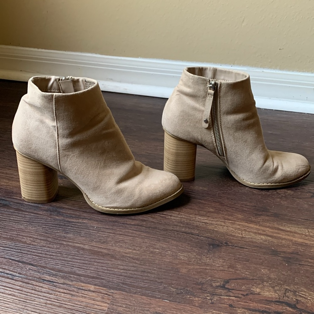 Cream booties - Picture 2 of 6